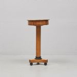 1250 9145 PEDESTAL TABLE